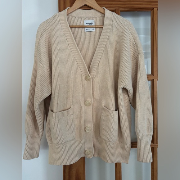 Abercrombie & Fitch button-front cardigan. Knit size Small - Picture 5 of 7